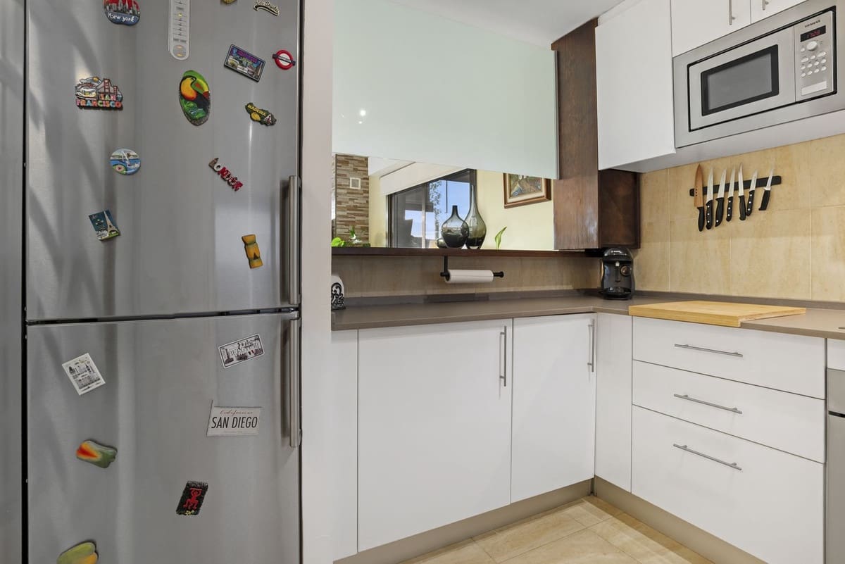 2 makuuhuone Huoneisto myytävänä paikassa La Cala de Mijas mukana uima-altaan 
autotalli - 395 000 € (Ref: 9535129)