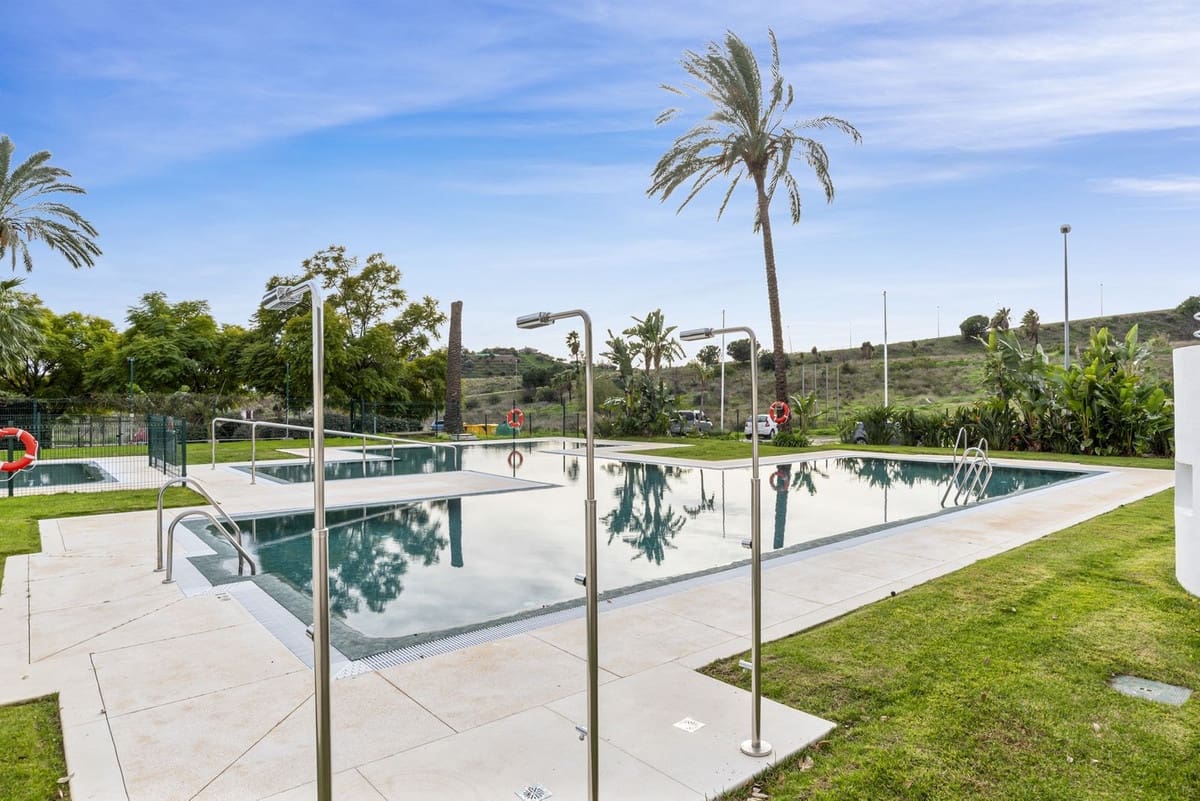 2 makuuhuone Huoneisto myytävänä paikassa La Cala de Mijas mukana uima-altaan 
autotalli - 395 000 € (Ref: 9535129)