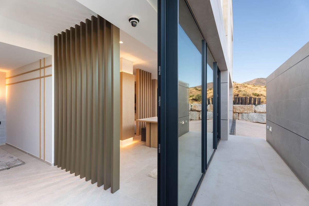 4 bedroom Villa for sale in La Cala Golf with pool garage - € 3,295,000 (Ref: 9557763)