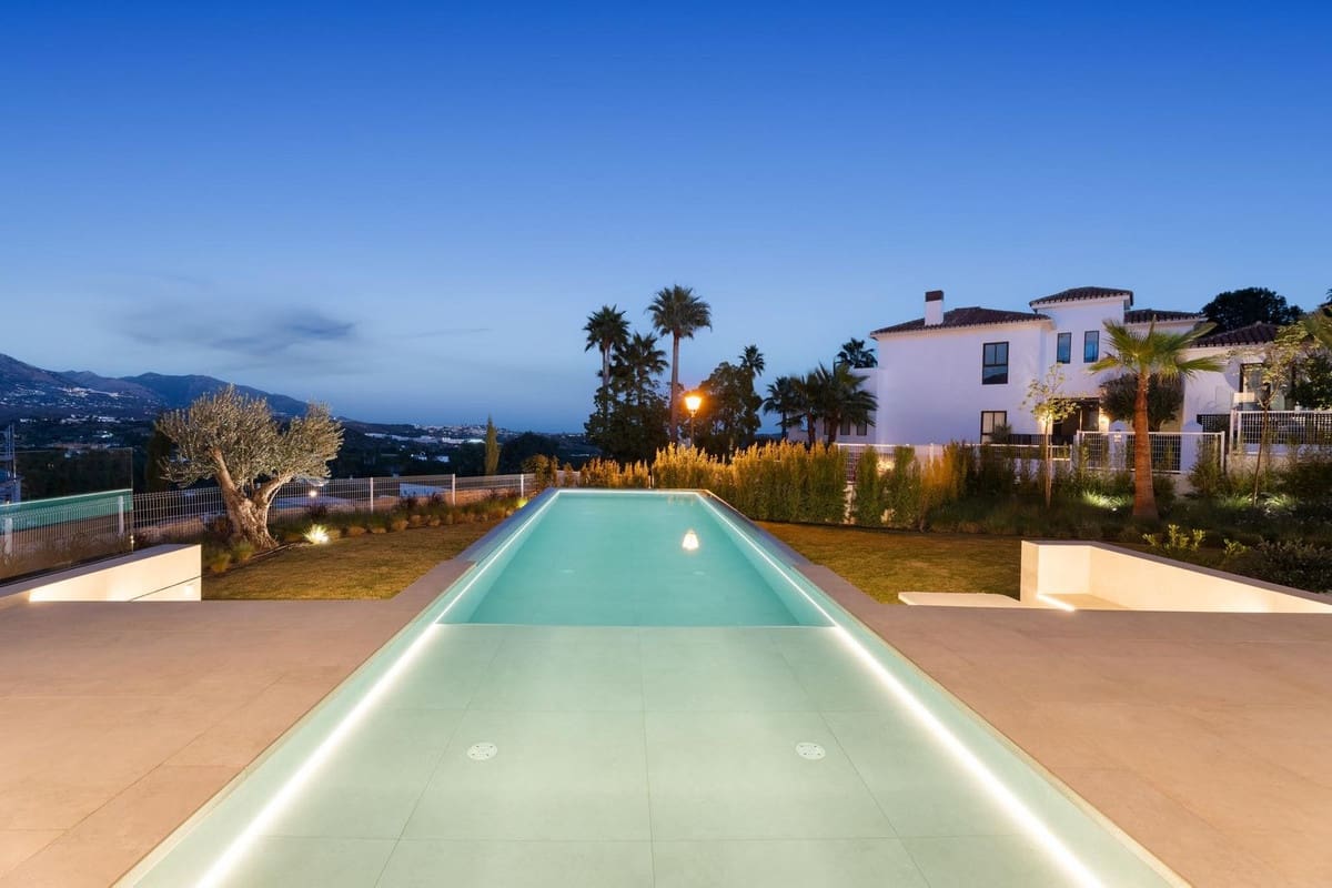 4 bedroom Villa for sale in La Cala Golf with pool garage - € 3,295,000 (Ref: 9557763)