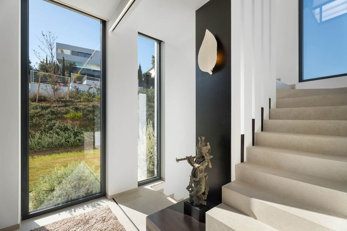 4 bedroom Villa for sale in La Cala Golf with pool garage - € 3,295,000 (Ref: 9557763)