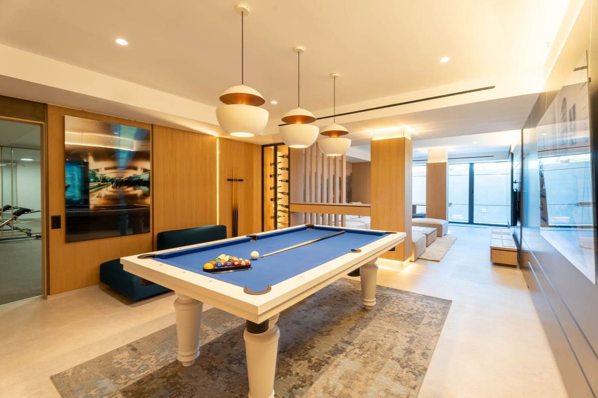 4 bedroom Villa for sale in La Cala Golf with pool garage - € 3,295,000 (Ref: 9557763)