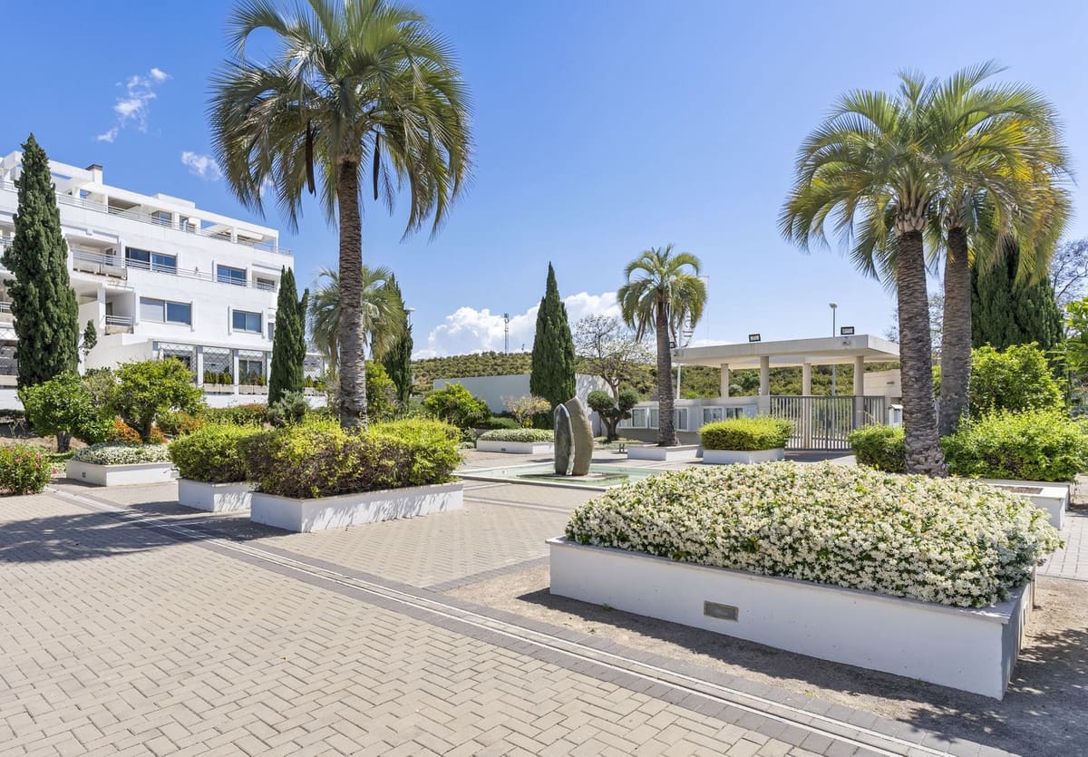1 slaapkamer Appartement te koop in La Cala de Mijas met zwembad garage - € 259.000 (Ref: 9563955)