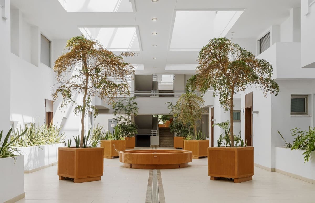 3 sypialnia Apartament na sprzedaż w La Cala de Mijas z basenem garażem - 409 000 € (Ref: 9598092)