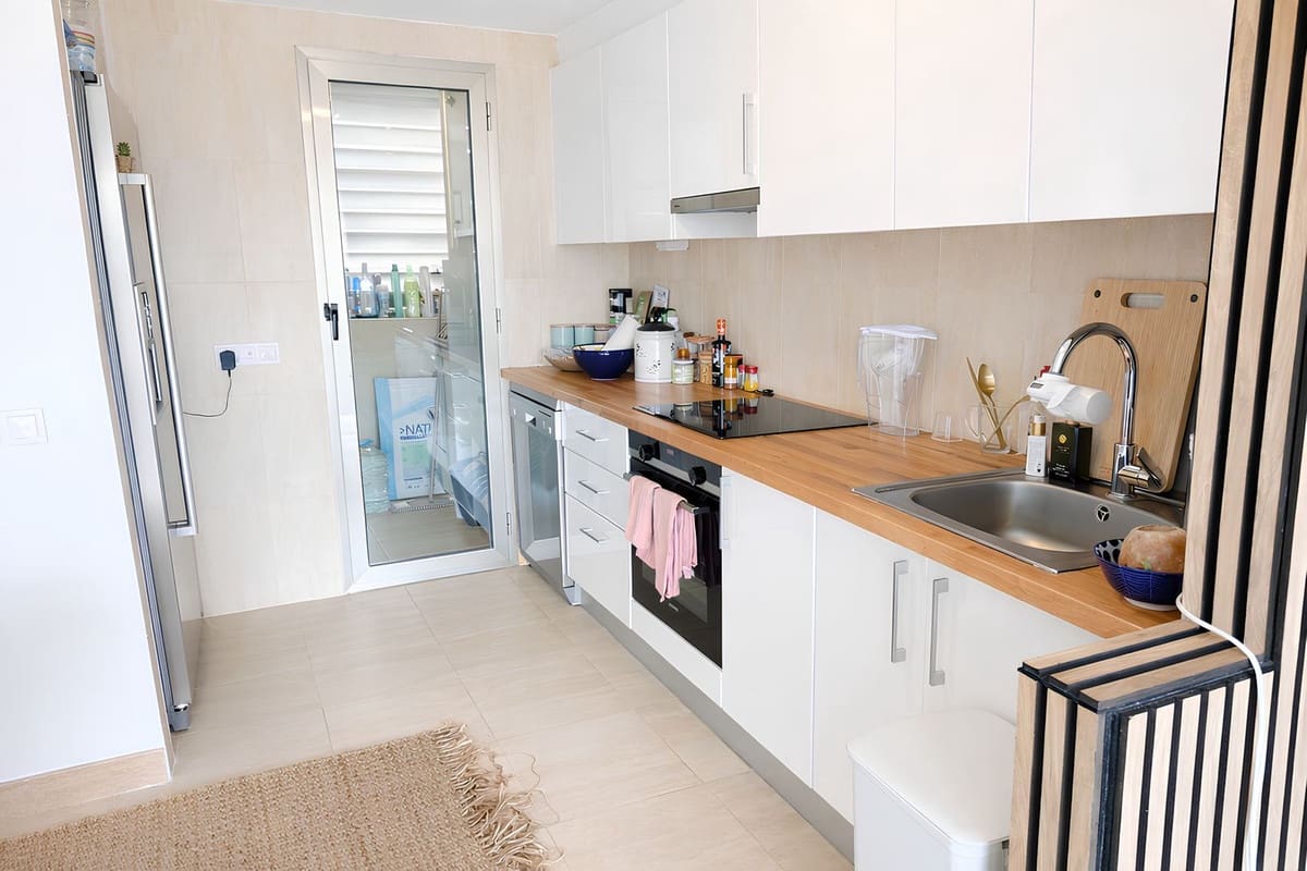 2 chambre Appartement à vendre à La Cala de Mijas avec piscine garage - 450 000 € (Ref: 9755039)