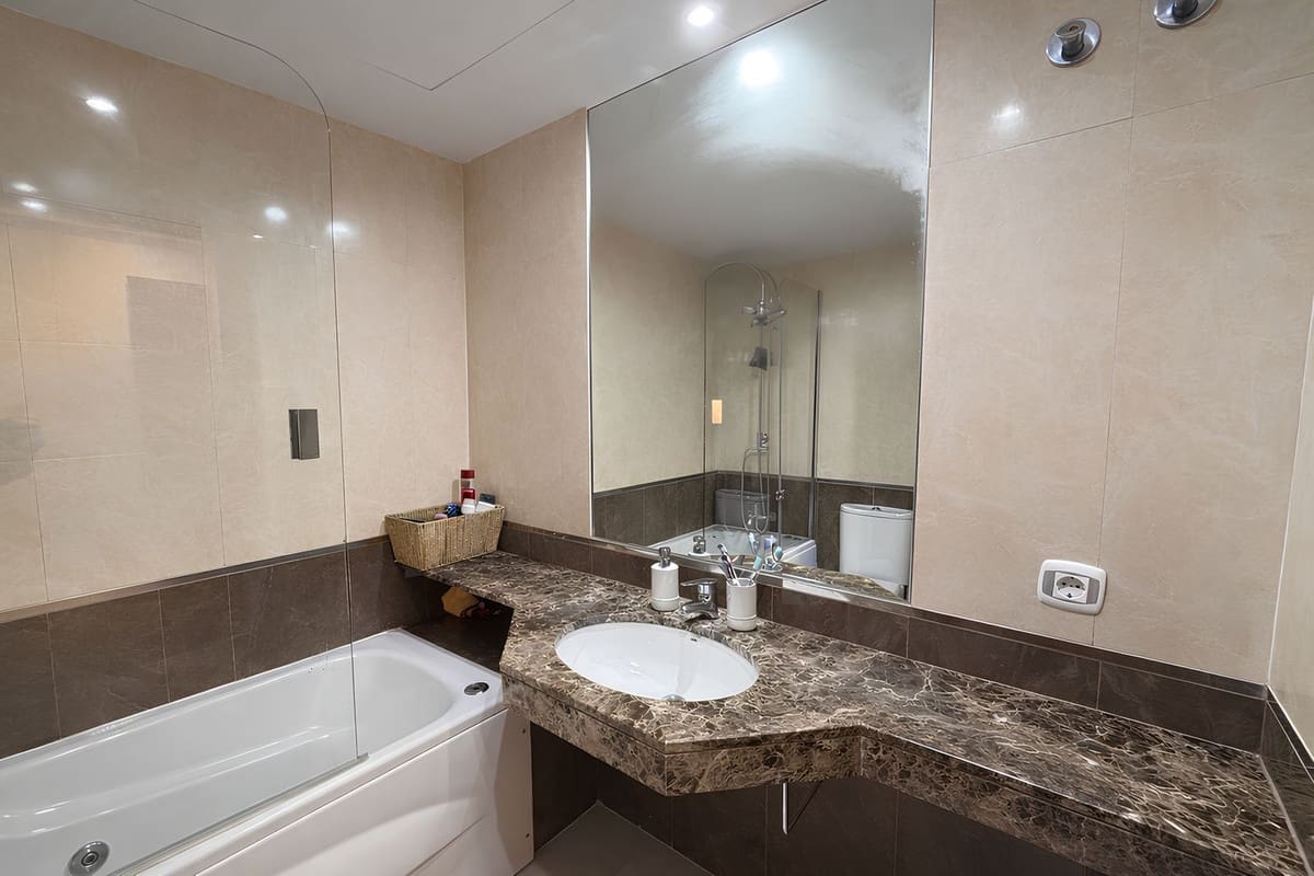 3 bedroom Apartment for sale in La Cala de Mijas with pool garage - € 475,000 (Ref: 9769075)