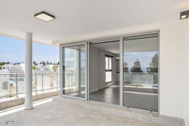 3 soverom Leilighet til salgs i Puerto de la Torre, Málaga by med svømmebasseng garasje - € 580 000 (Ref: 9798137)