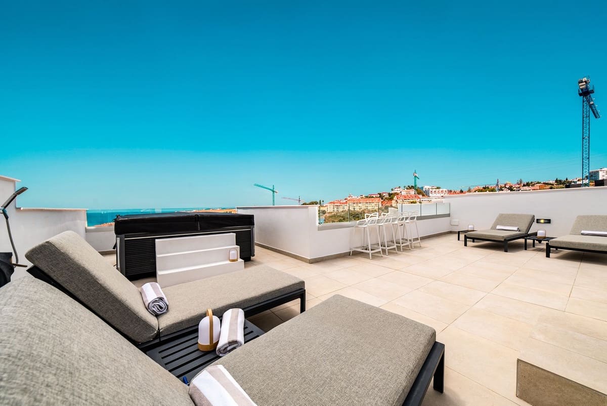 3 slaapkamer Appartement te koop in Carvajal met zwembad garage - € 1.350.000 (Ref: 9829756)