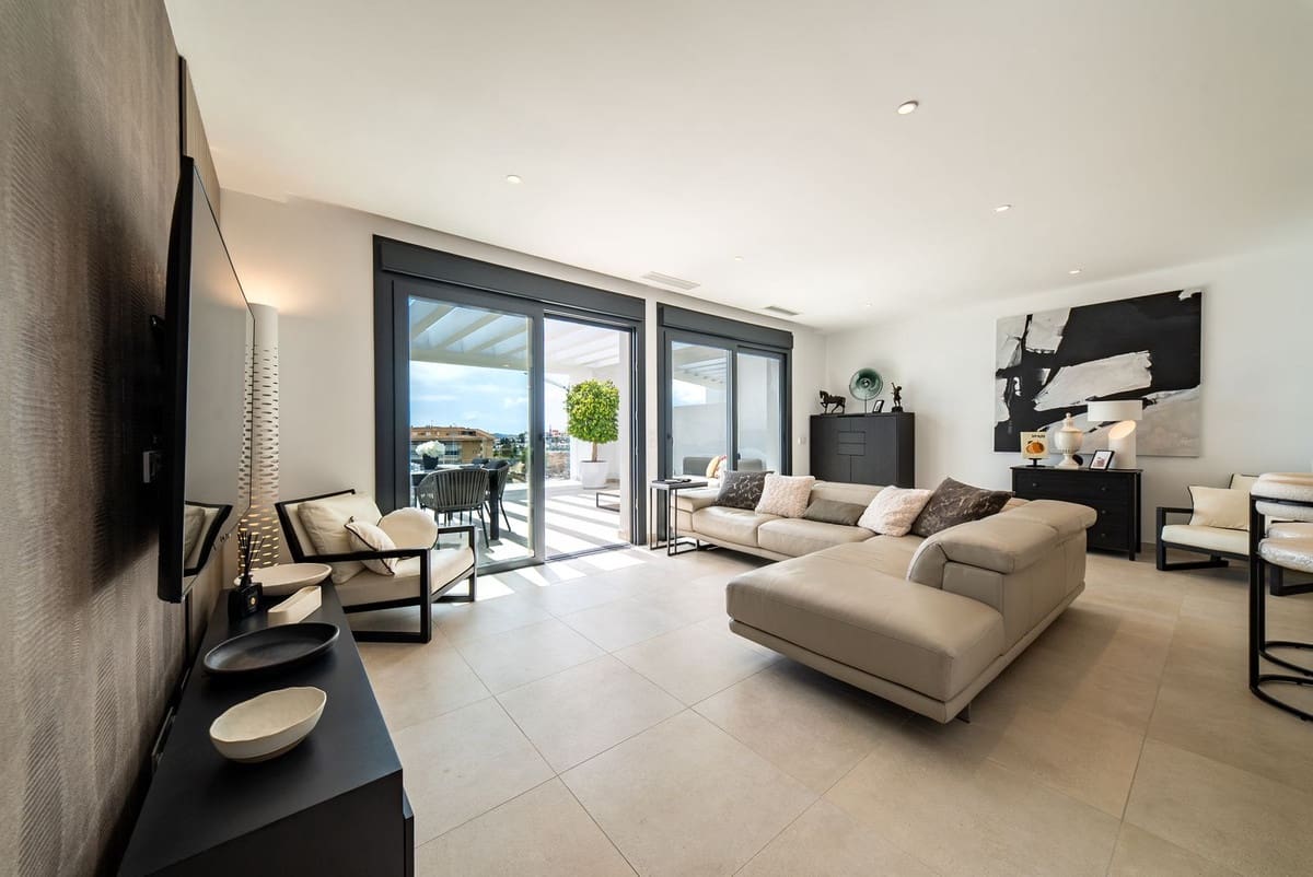 3 slaapkamer Appartement te koop in Carvajal met zwembad garage - € 1.350.000 (Ref: 9829756)