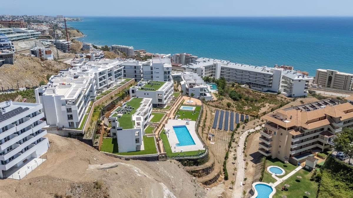 3 slaapkamer Appartement te koop in Carvajal met zwembad garage - € 1.275.000 (Ref: 9829756)