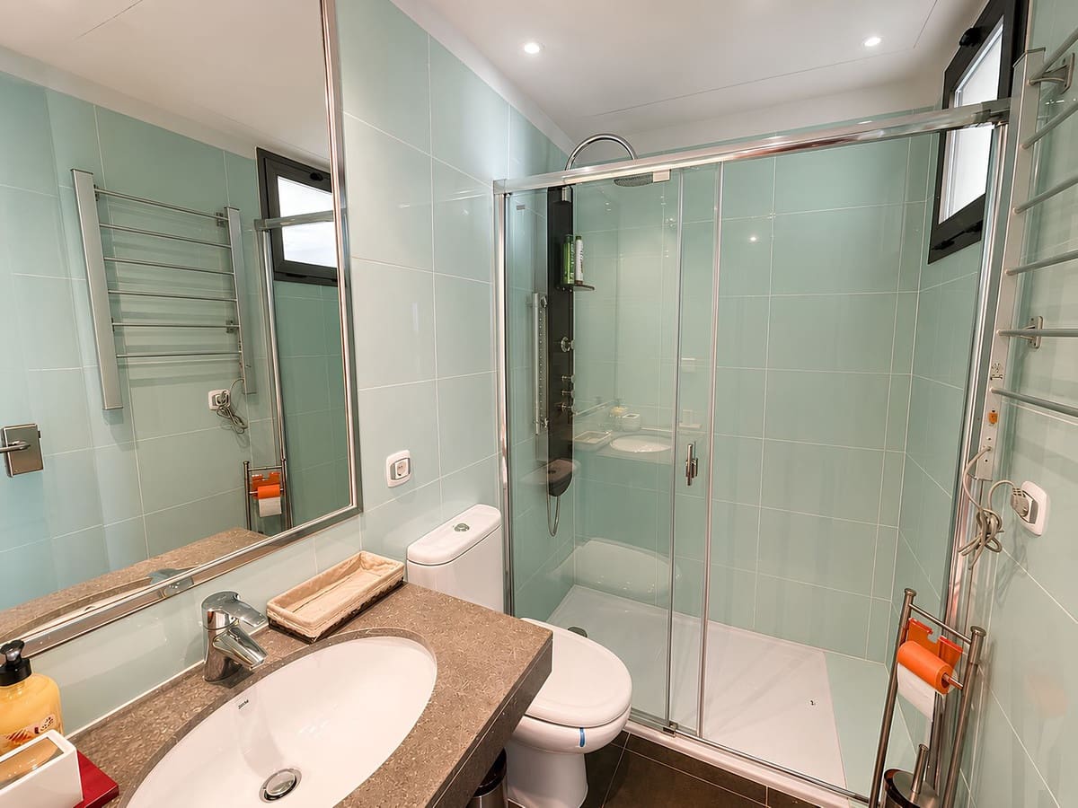 5 sovrum Lägenhet till salu i La Cala de Mijas med pool garage - 595 000 € (Ref: 9832300)