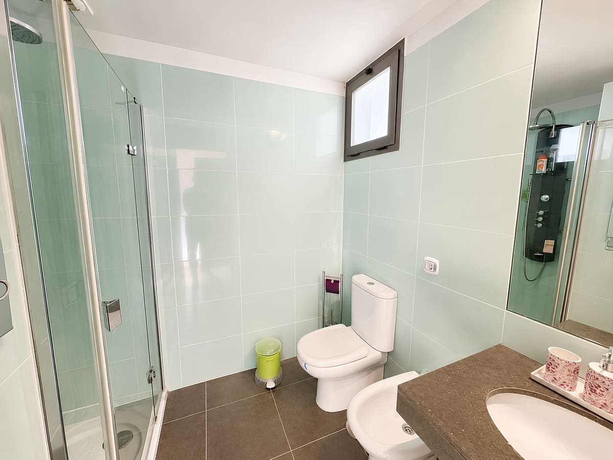 5 sovrum Lägenhet till salu i La Cala de Mijas med pool garage - 595 000 € (Ref: 9832300)