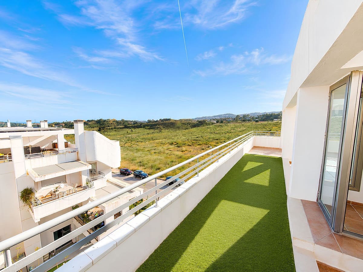 5 sovrum Lägenhet till salu i La Cala de Mijas med pool garage - 595 000 € (Ref: 9832300)