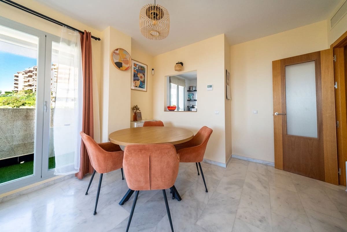 3 Zimmer Apartment zu verkaufen in Riviera del Sol mit Pool Garage - 349.000 € (Ref: 9854402)