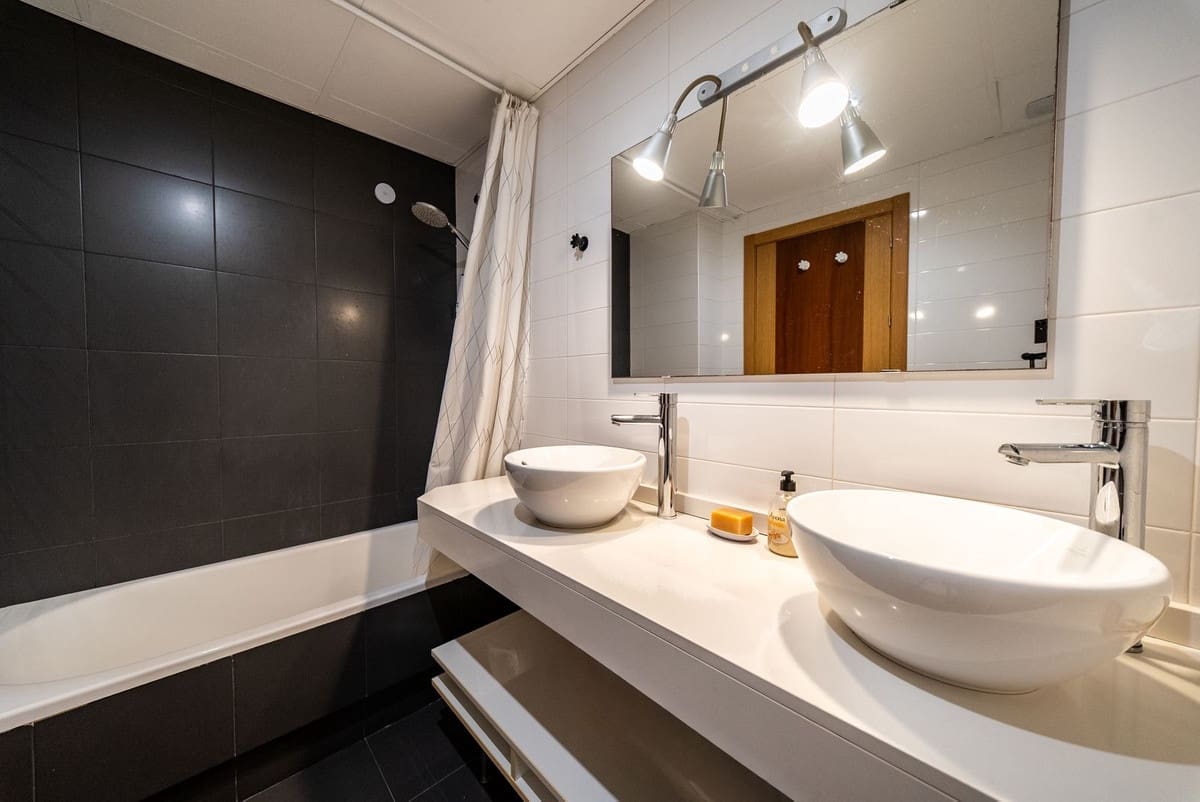 3 Zimmer Apartment zu verkaufen in Riviera del Sol mit Pool Garage - 349.000 € (Ref: 9854402)