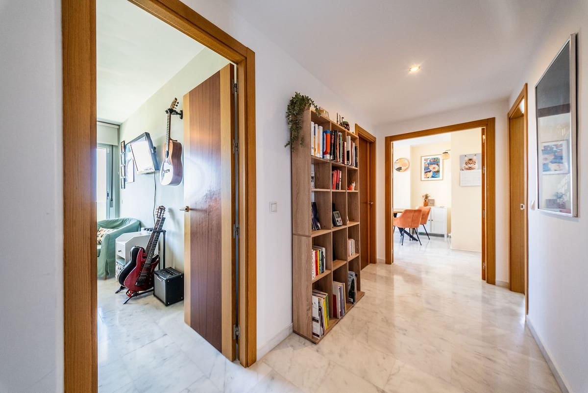 3 Zimmer Apartment zu verkaufen in Riviera del Sol mit Pool Garage - 349.000 € (Ref: 9854402)