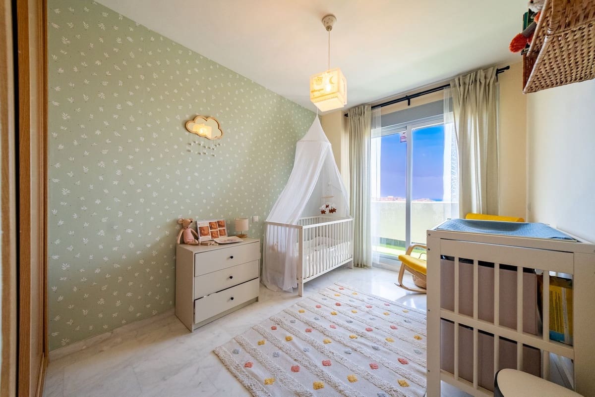 3 Zimmer Apartment zu verkaufen in Riviera del Sol mit Pool Garage - 349.000 € (Ref: 9854402)