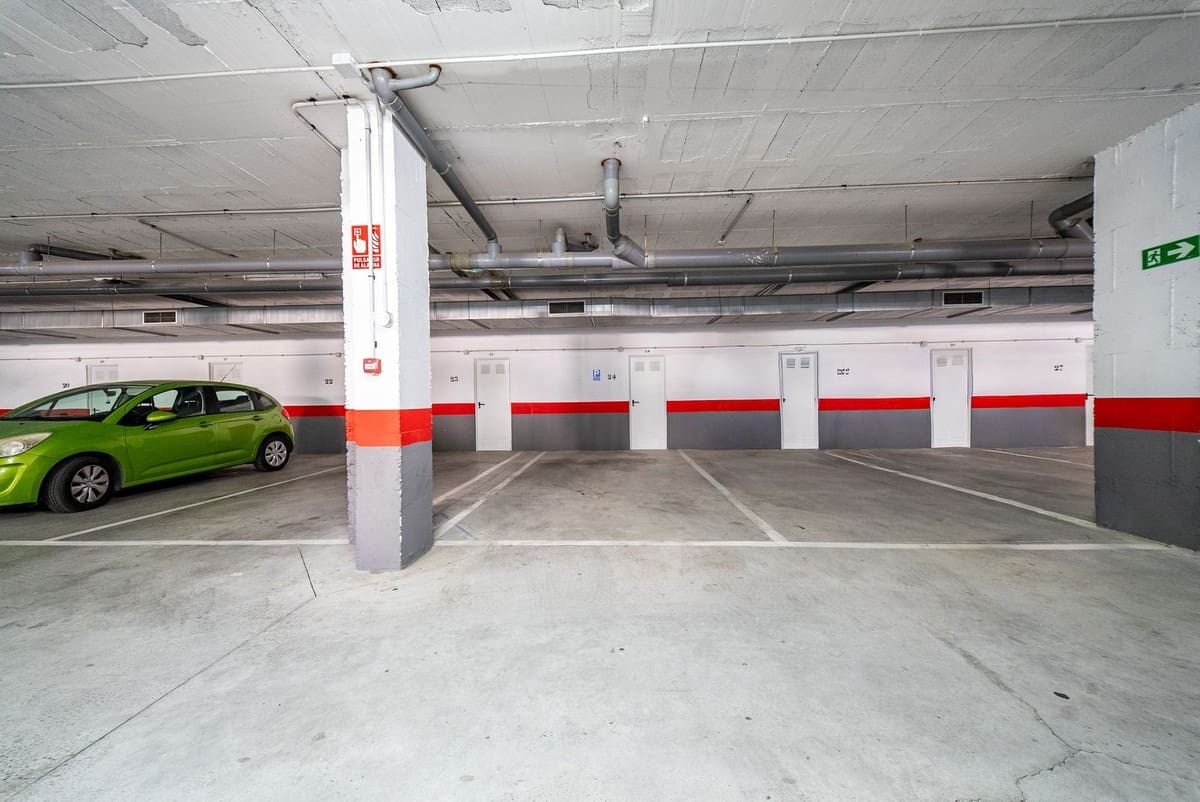 3 Zimmer Apartment zu verkaufen in Riviera del Sol mit Pool Garage - 349.000 € (Ref: 9854402)