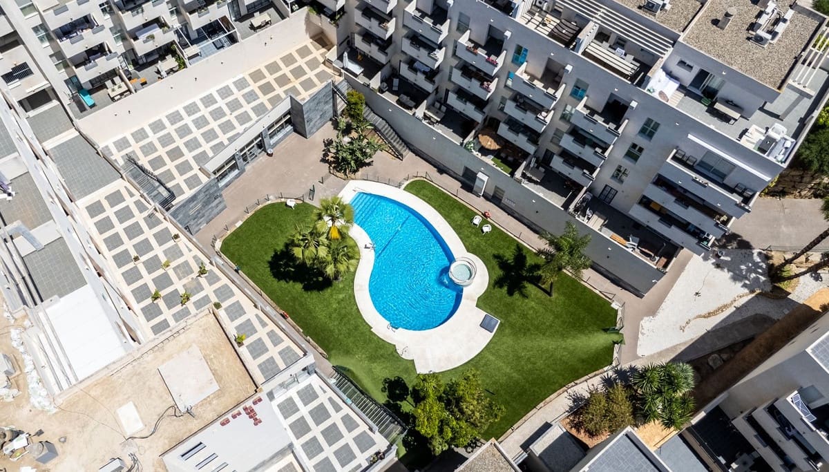 3 Zimmer Apartment zu verkaufen in Riviera del Sol mit Pool Garage - 349.000 € (Ref: 9854402)