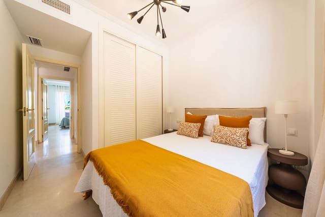2 bedroom Apartment for sale in La Cala de Mijas, Mijas with pool garage - € 315,000 (Ref: 9889130)