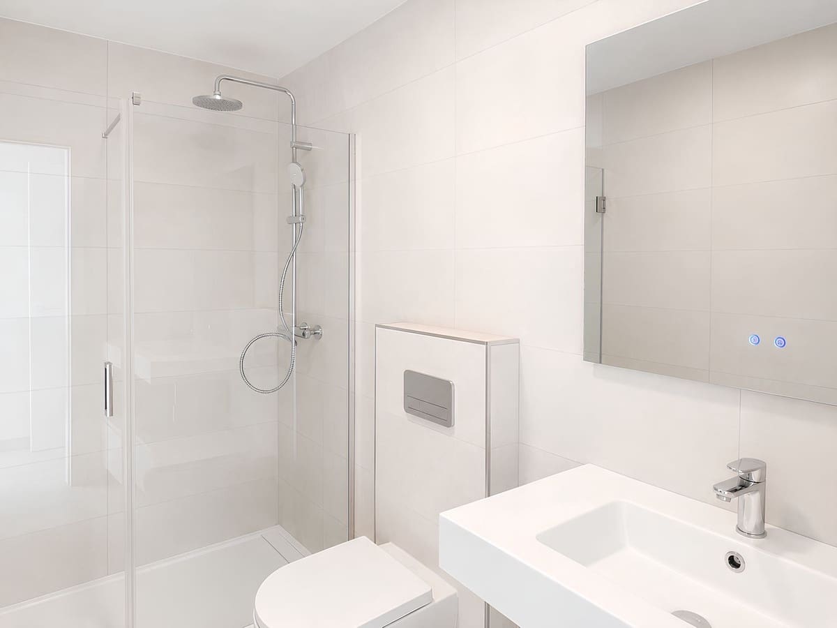 3 sypialnia Apartament na sprzedaż w La Cala de Mijas z basenem garażem - 995 000 € (Ref: 9925095)