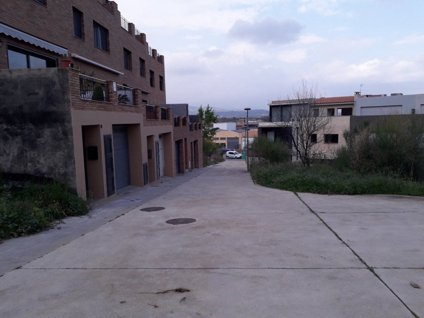 Byggetomt til salgs i Sentmenat - € 80 000 (Ref: 9509990)