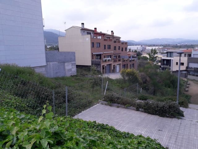 Byggetomt til salgs i Sentmenat - € 80 000 (Ref: 9509990)