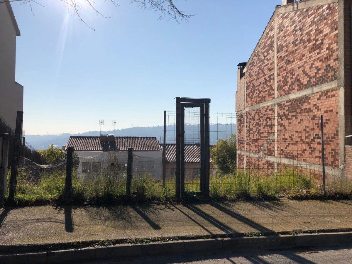 Byggetomt til salgs i Sentmenat - € 86 000 (Ref: 9509991)