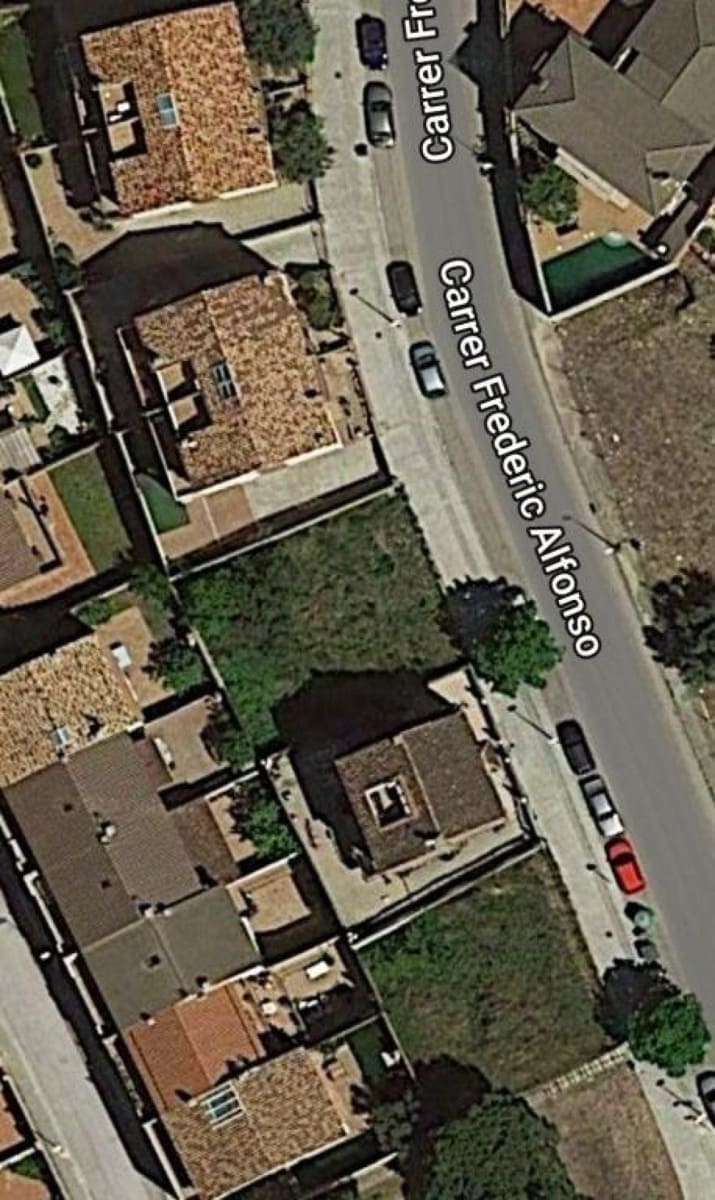 Byggetomt til salgs i Sentmenat - € 100 000 (Ref: 9509993)