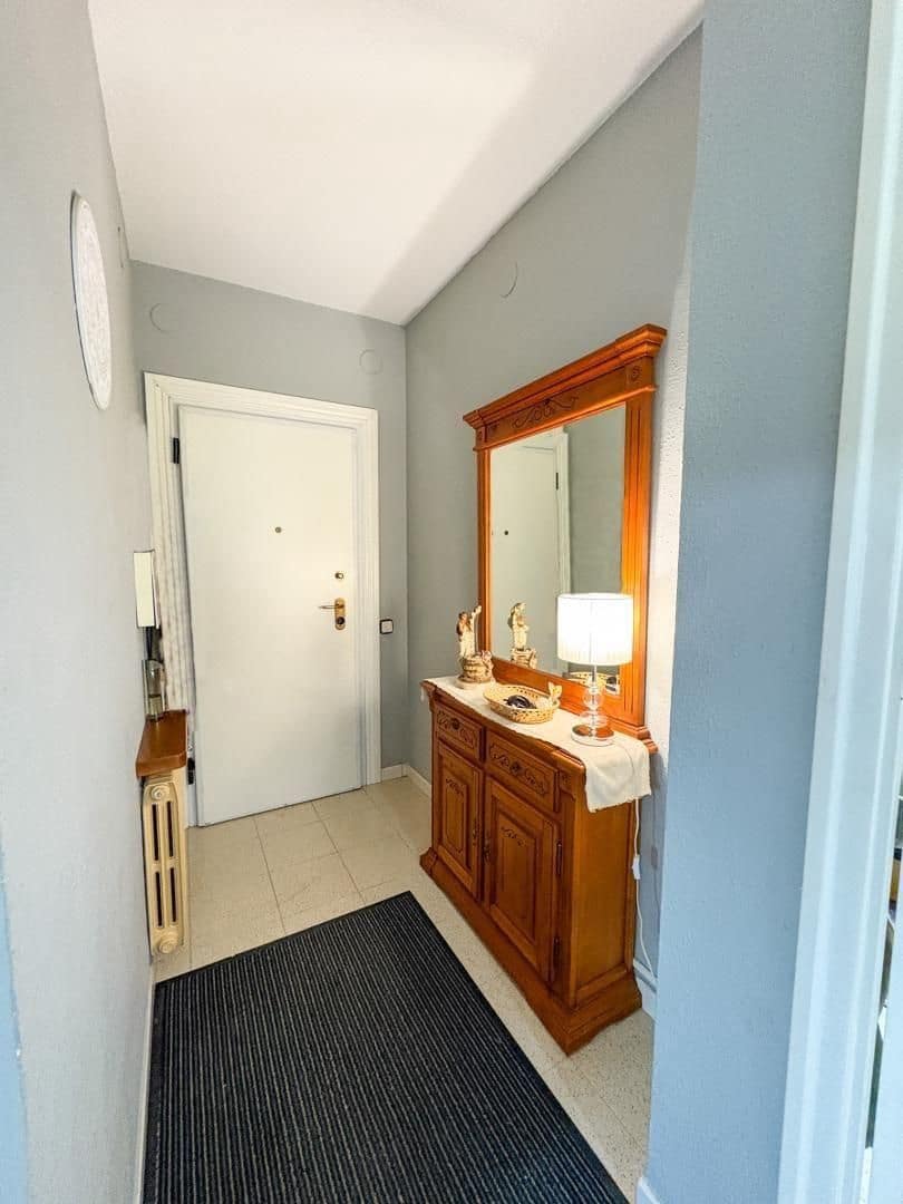 9 soveværelse Byhus til salg i Castellar del Valles med garage - € 399.000 (Ref: 9510002)