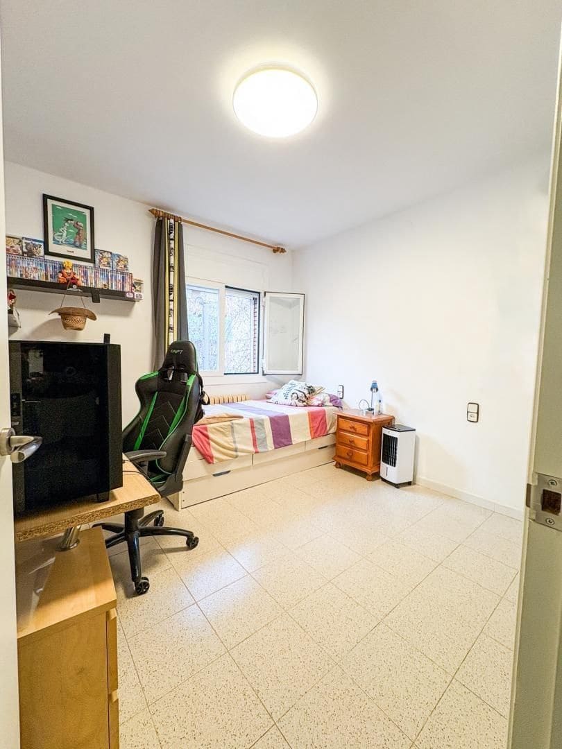 9 soveværelse Byhus til salg i Castellar del Valles med garage - € 399.000 (Ref: 9510002)