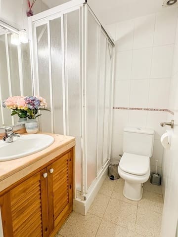 9 soveværelse Byhus til salg i Castellar del Vallès med garage - € 399.000 (Ref: 9510002)