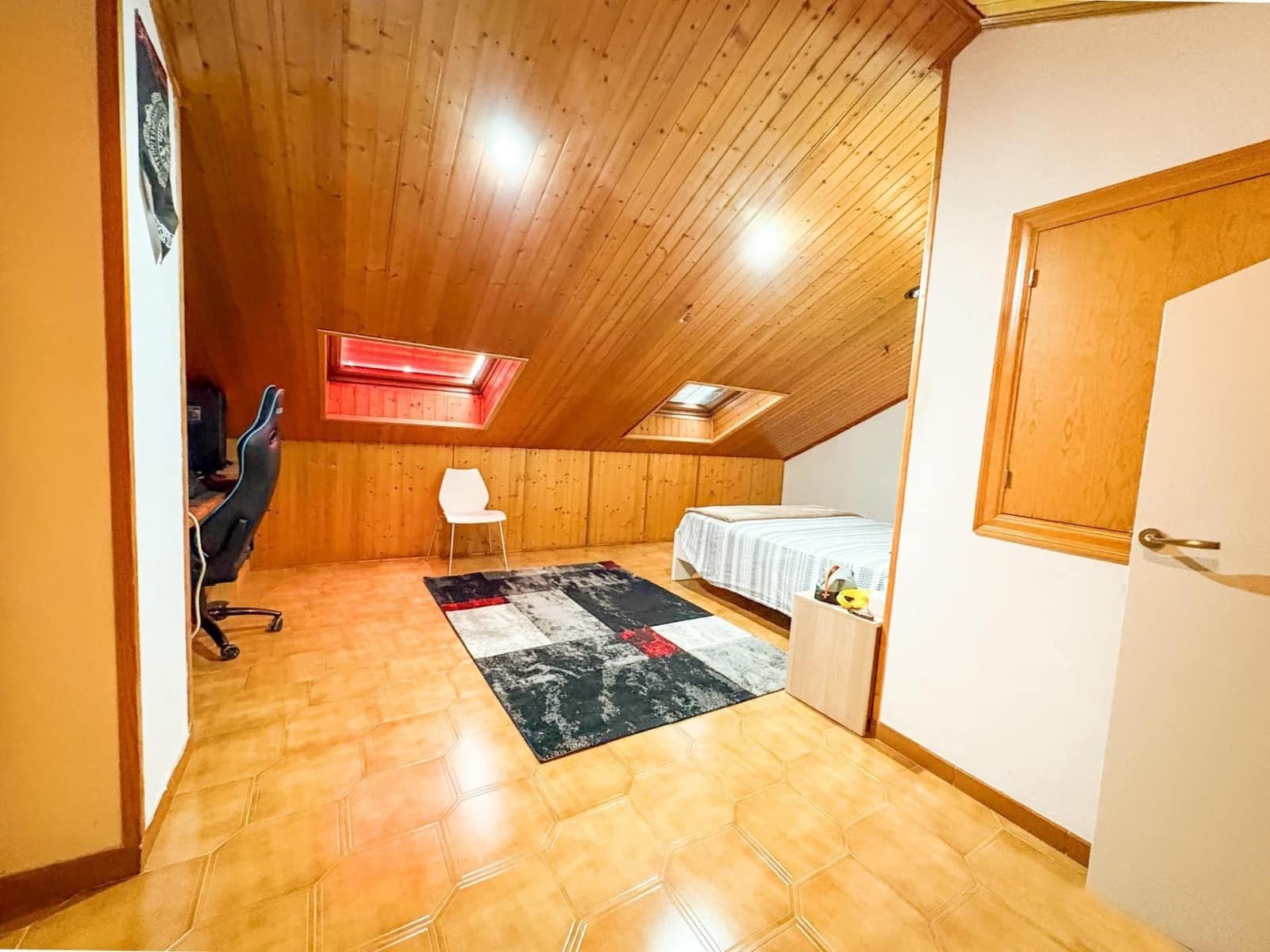 9 soveværelse Byhus til salg i Castellar del Valles med garage - € 399.000 (Ref: 9510002)