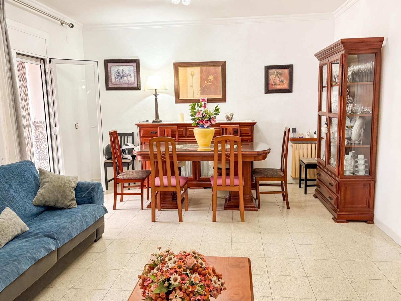 9 soveværelse Byhus til salg i Castellar del Valles med garage - € 399.000 (Ref: 9510002)