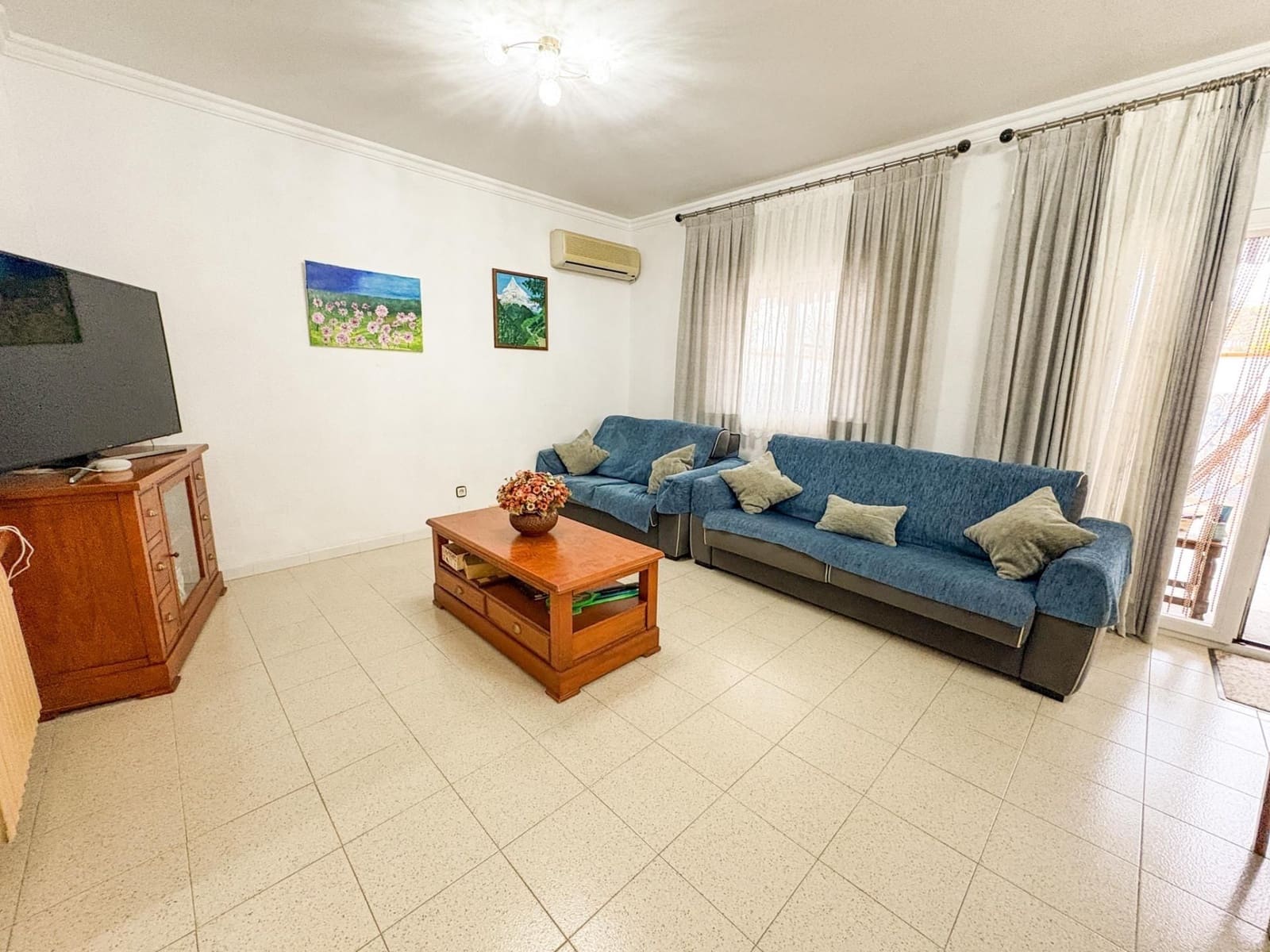 9 soveværelse Byhus til salg i Castellar del Valles med garage - € 399.000 (Ref: 9510002)