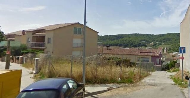 Byggetomt til salgs i Sentmenat - € 83 000 (Ref: 9510006)