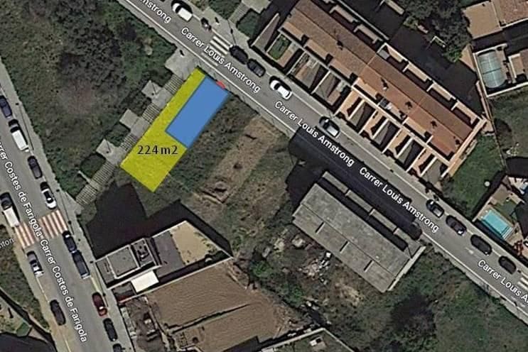 Byggetomt til salgs i Sentmenat - € 75 000 (Ref: 9510009)