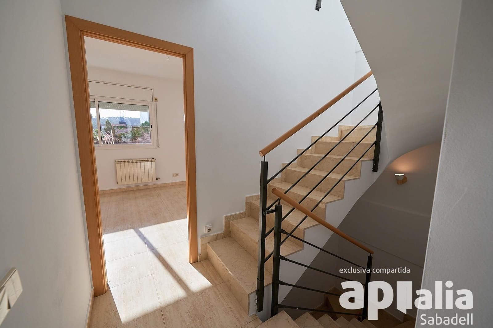 Byhus til salg i Sentmenat med garage - € 378.000 (Ref: 9510010)