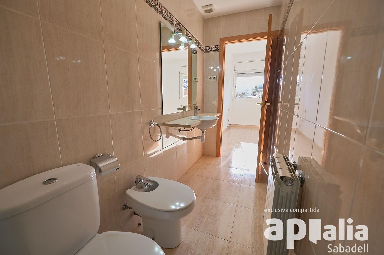 Byhus til salg i Sentmenat med garage - € 378.000 (Ref: 9510010)