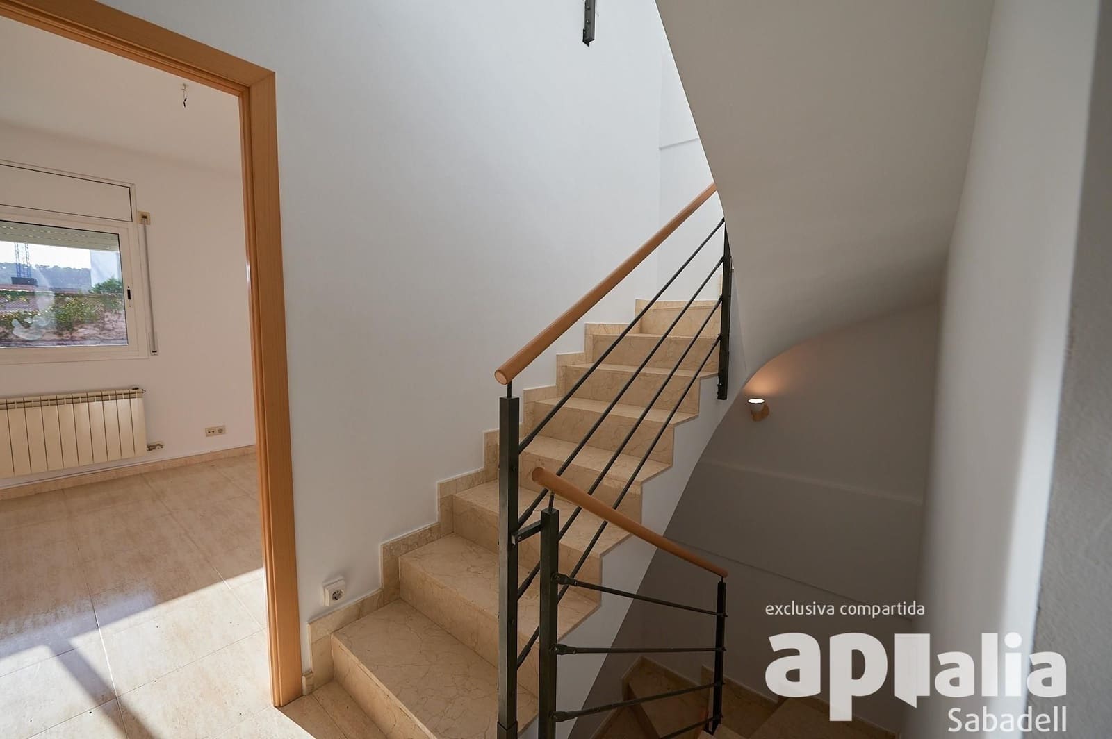 Byhus til salg i Sentmenat med garage - € 378.000 (Ref: 9510010)