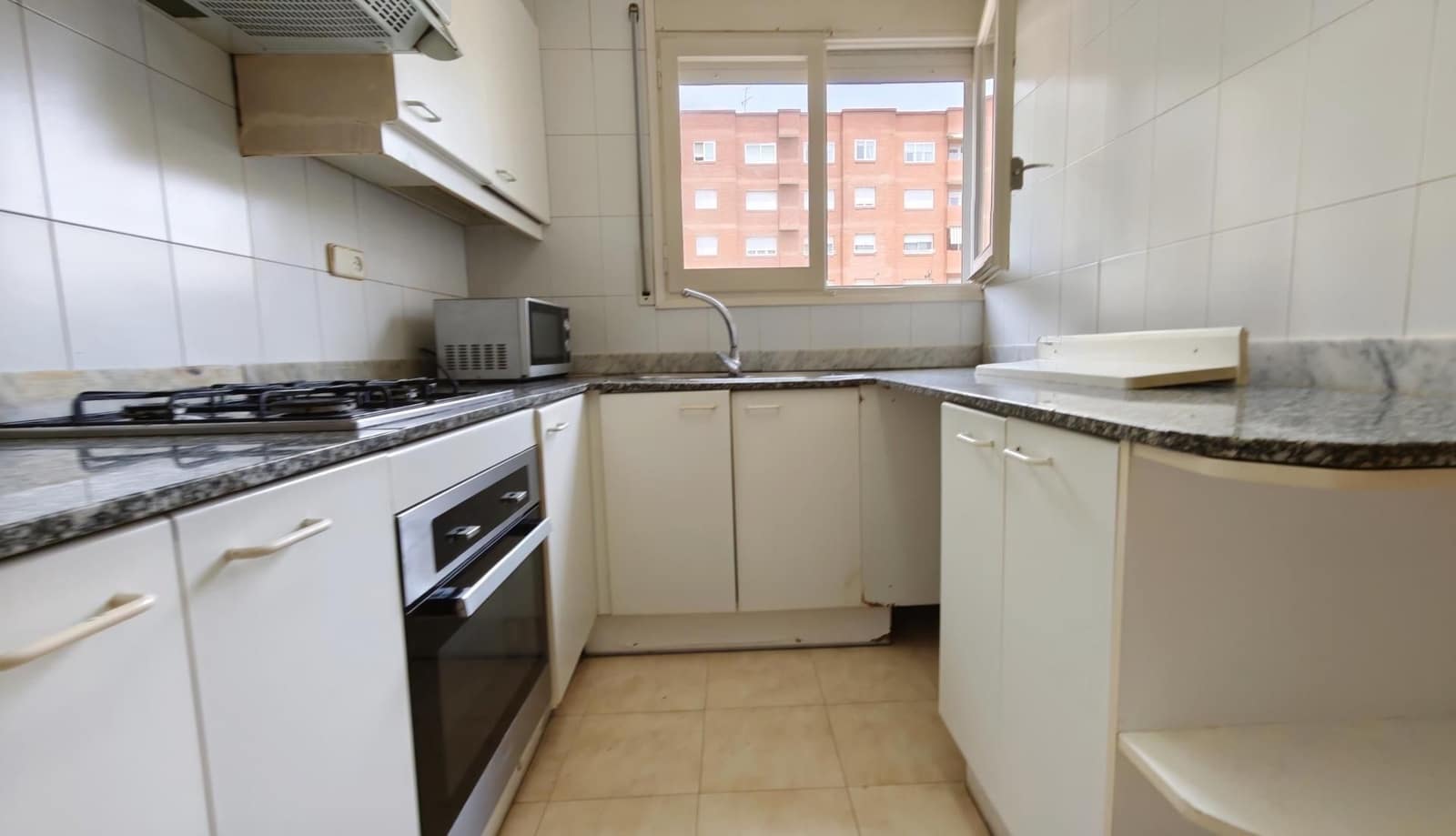 4 soveværelse Lejlighed til salg i Sentmenat - € 250.000 (Ref: 9510012)