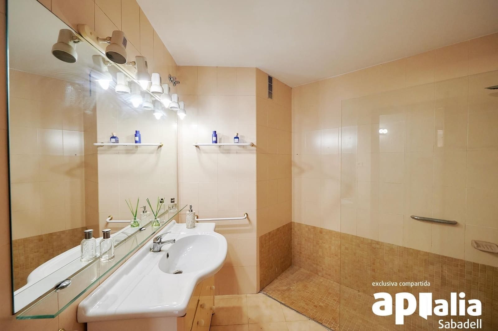 4 soveværelse Lejlighed til salg i Sentmenat - € 250.000 (Ref: 9510012)