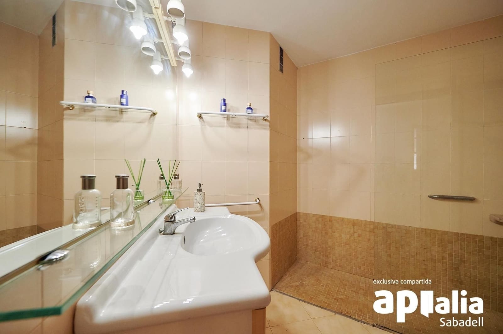 4 soveværelse Lejlighed til salg i Sentmenat - € 250.000 (Ref: 9510012)