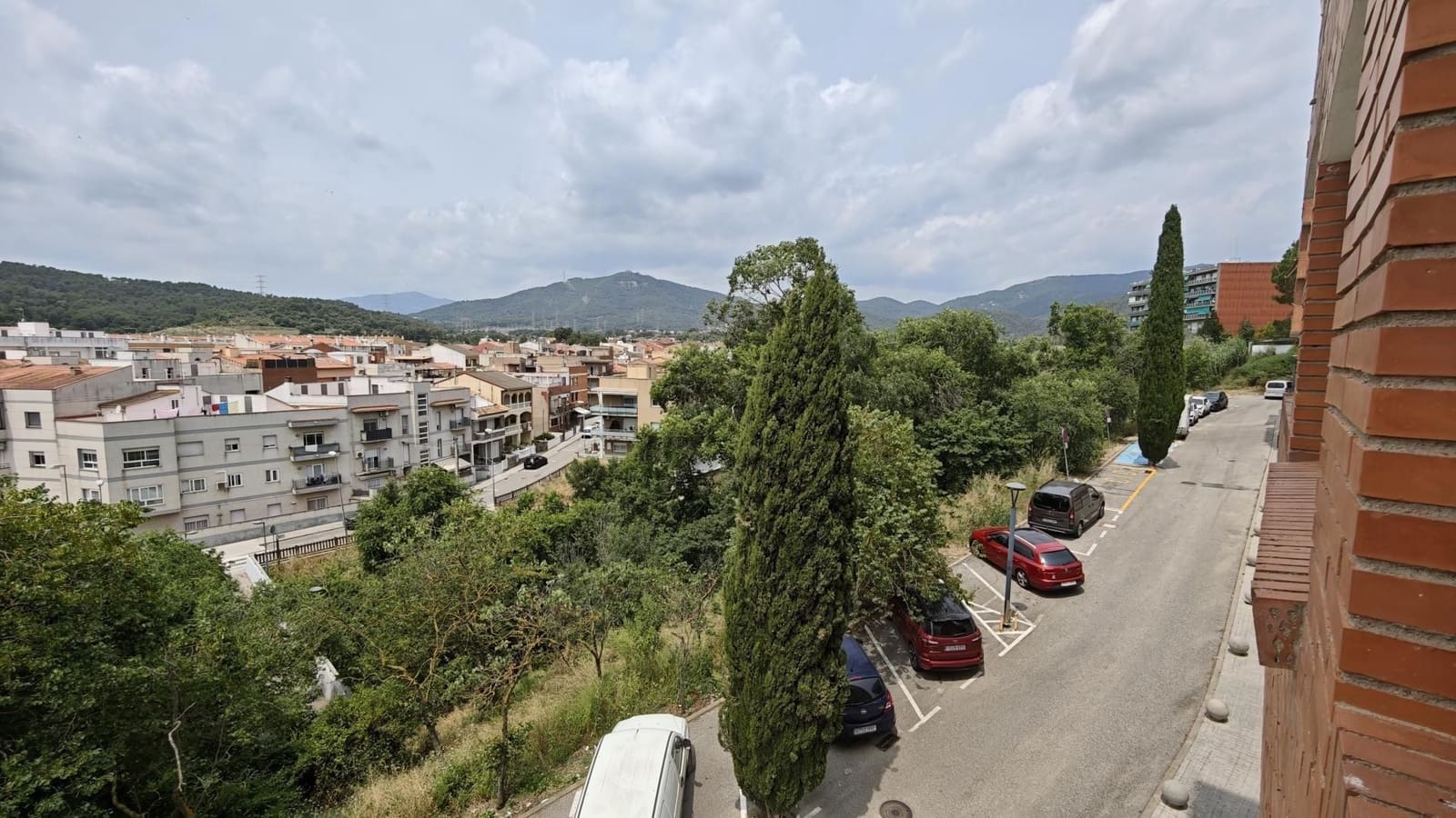 4 soveværelse Lejlighed til salg i Sentmenat - € 250.000 (Ref: 9510012)