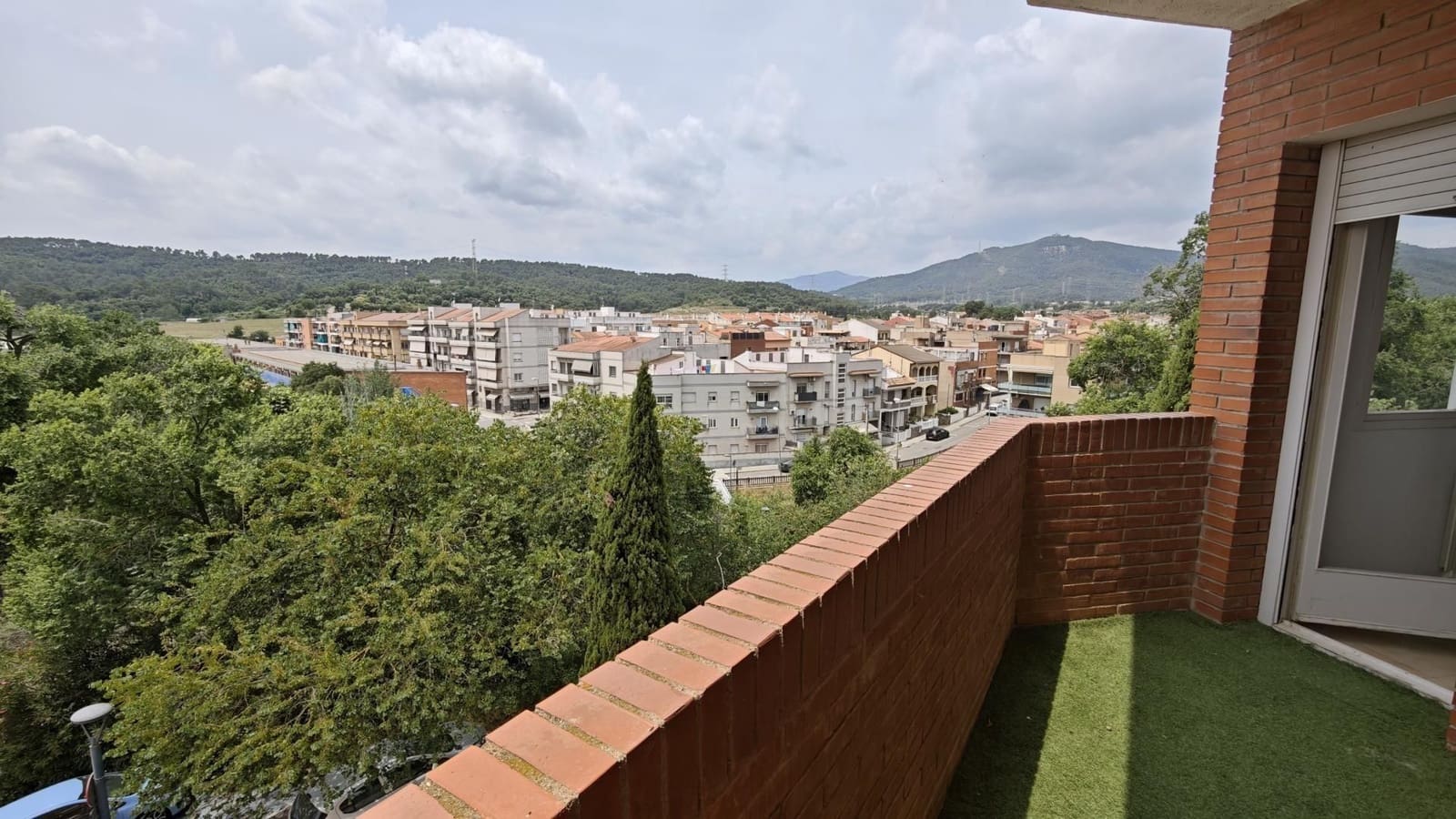 4 soveværelse Lejlighed til salg i Sentmenat - € 250.000 (Ref: 9510012)