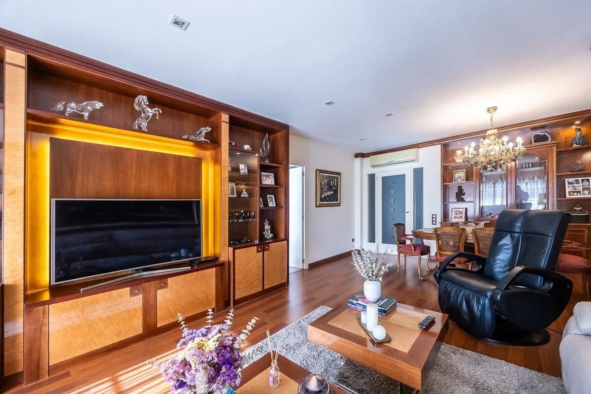 5 bedroom Townhouse for sale in Sabadell with garage - € 985,000 (Ref: 9510014)