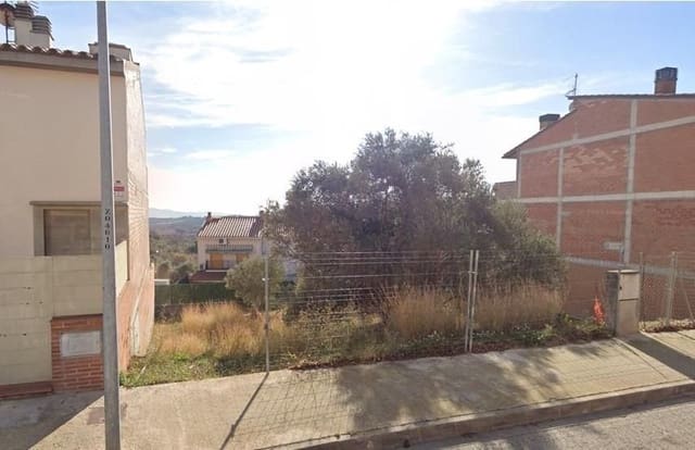 Byggetomt til salgs i Sentmenat - € 90 000 (Ref: 9510015)