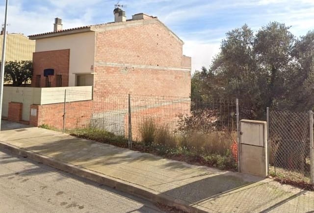 Byggetomt til salgs i Sentmenat - € 90 000 (Ref: 9510015)