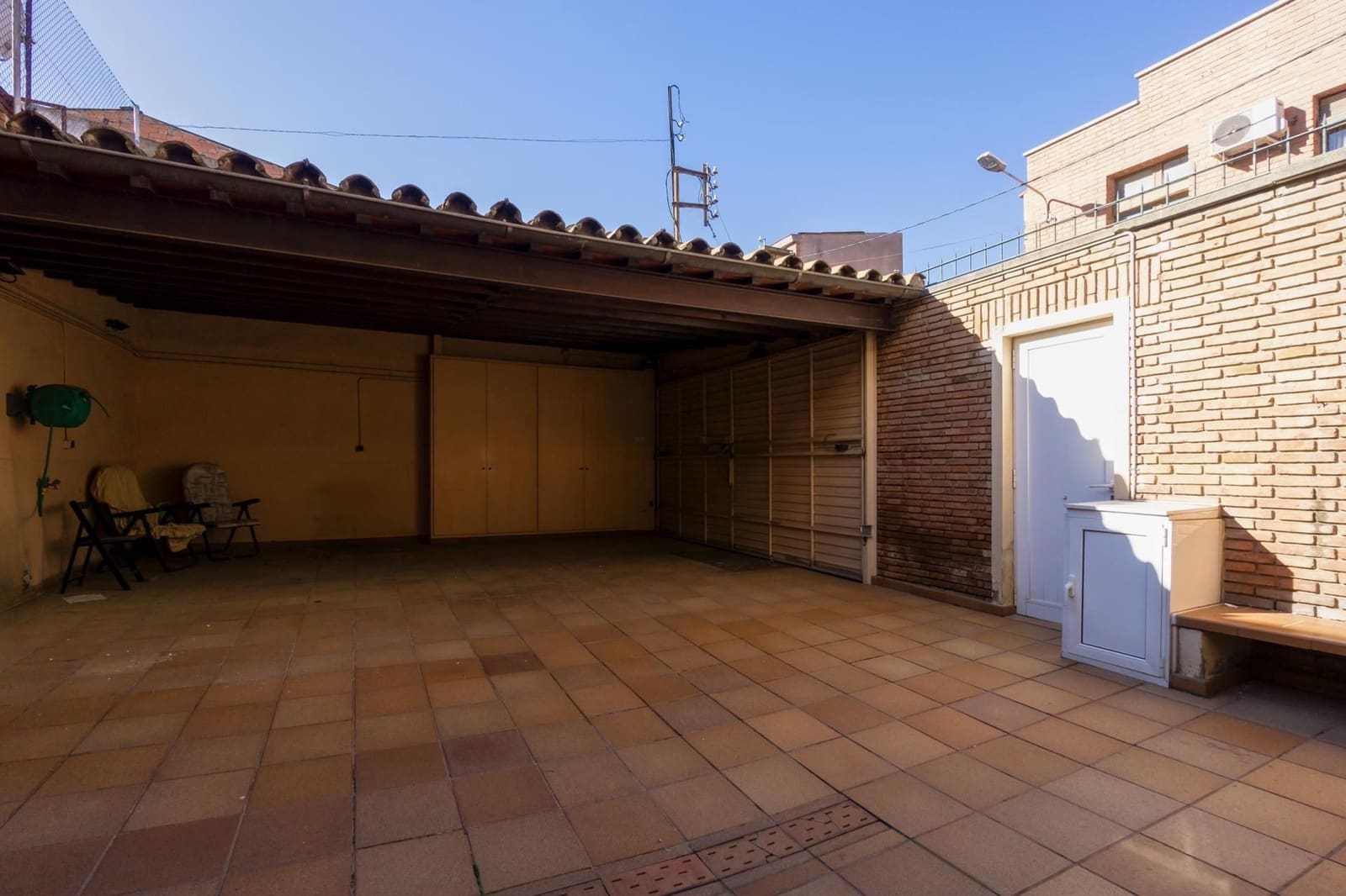 11 bedroom Townhouse for sale in Sabadell with garage - € 550,000 (Ref: 9510016)