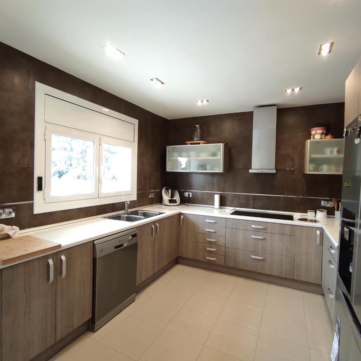 6 soveværelse Villa til salg i Castellar del Valles med swimmingpool garage - € 580.000 (Ref: 9510018)